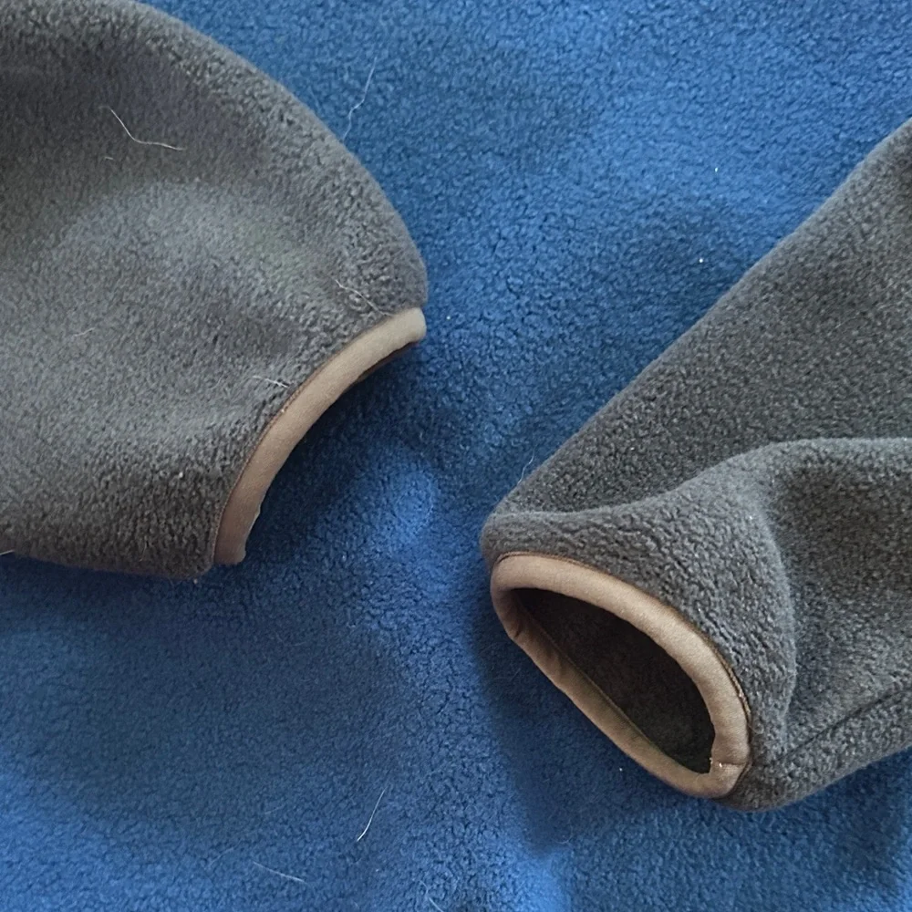 Patagonia Navy and Royal Blue Fleece Pullover - Picture 3 of 4